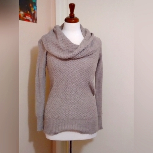 American Eagle Outfitters Sweaters - SALE $ American Eagle Outfitters Cowlneck Sweater XS